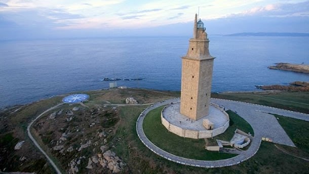 Torre de Hércules en A Coruña, final de trayecto de la Ruta Nacional VI